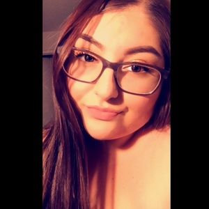 Meet your Posher, Karla